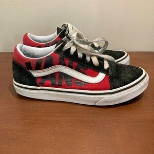 Vans Skate Board Shoes Black and Red Low Top Lace Up Youth Kids Size 2.5